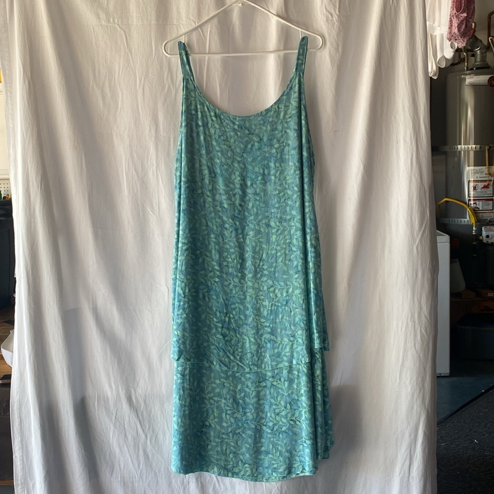 XL LOST RIVER Light Blue Leaf-Print Midi Dress